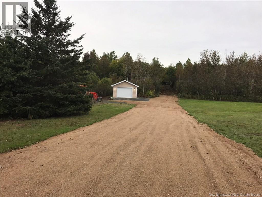 404 Halcomb Rd Property Photo 4