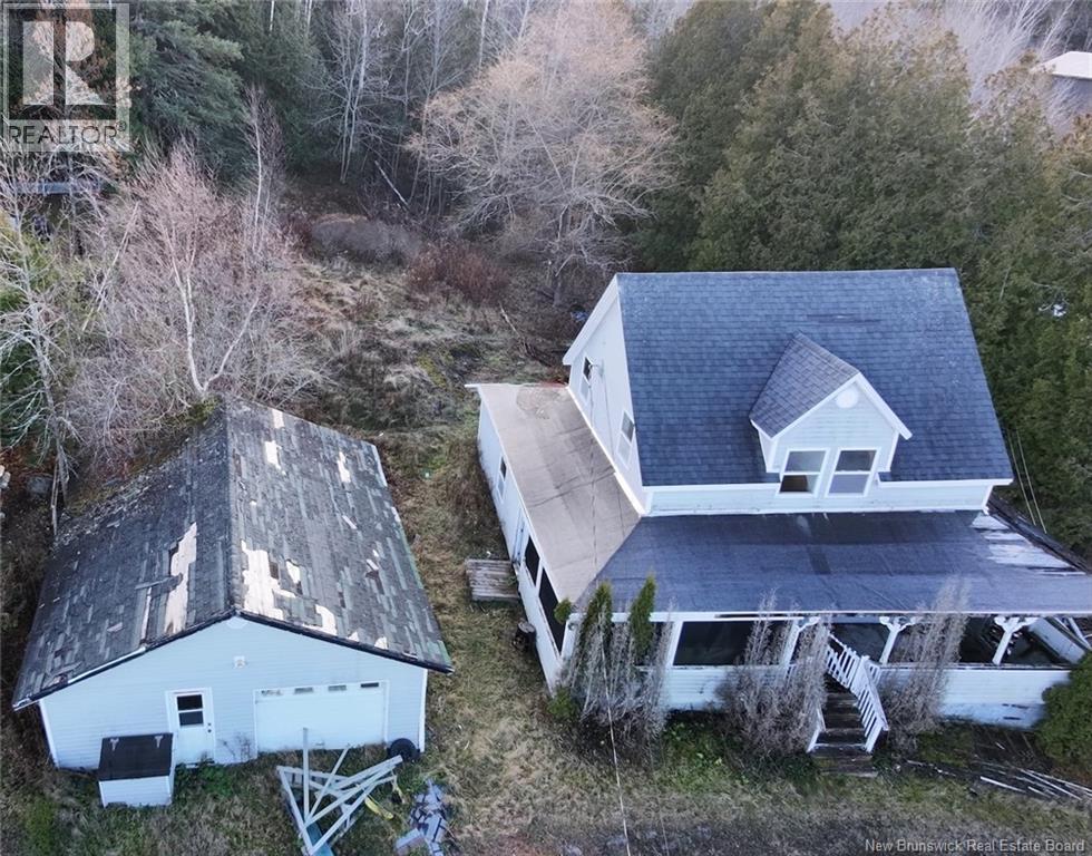 2879 Westfield Road Property Photo 2