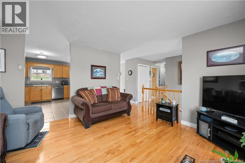 75 Anik Property Photo 7