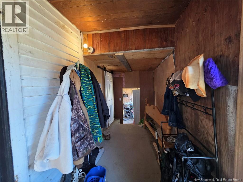 262 Bennetts Lake Road Property Photo 2