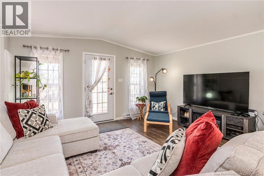 15 Telex Property Photo 7