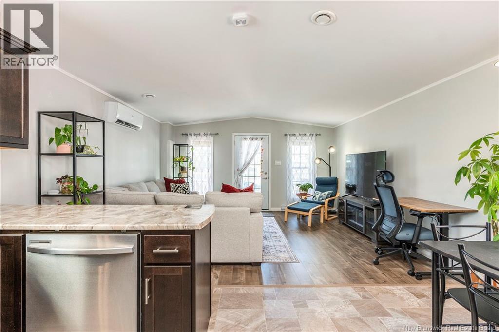 15 Telex Property Photo 16