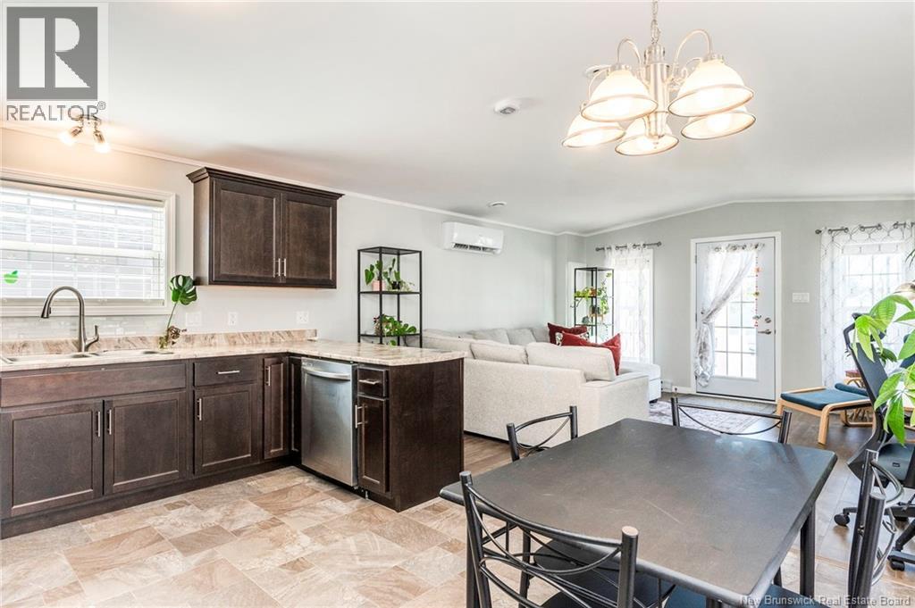 15 Telex Property Photo 17