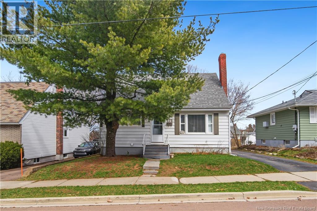 173 Maple Street Property Photo 2