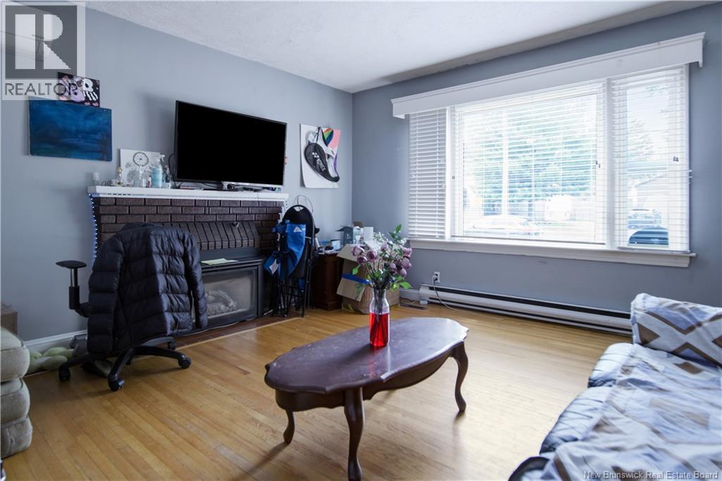 173 Maple Street Property Photo 4