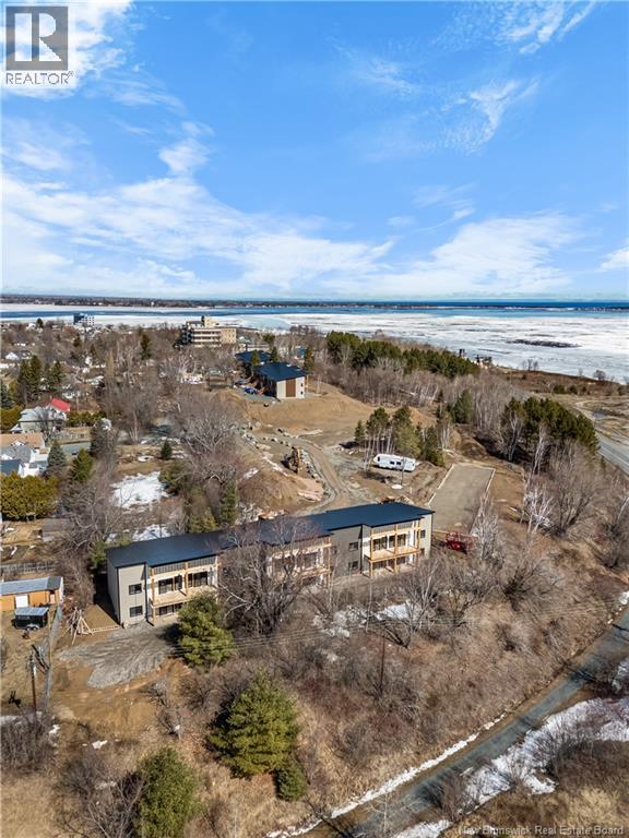 1300 Golden Park Crescent Unit# 2 Property Photo 6