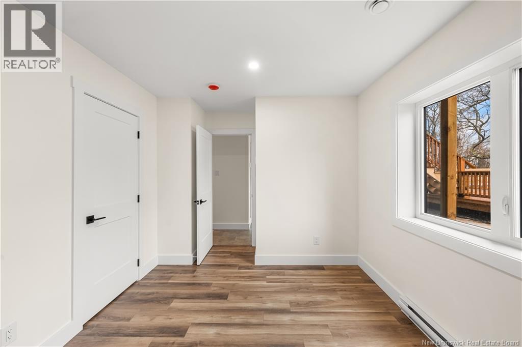 1300 Golden Park Crescent Unit# 2 Property Photo 23