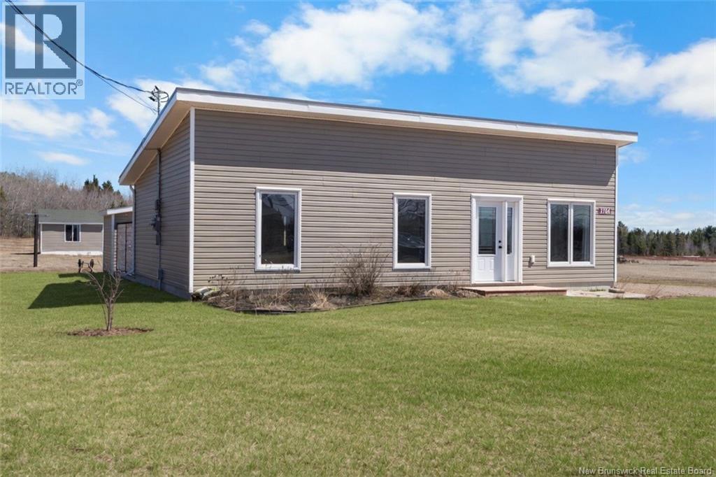 3764 Chemin Robinson Property Photo 2