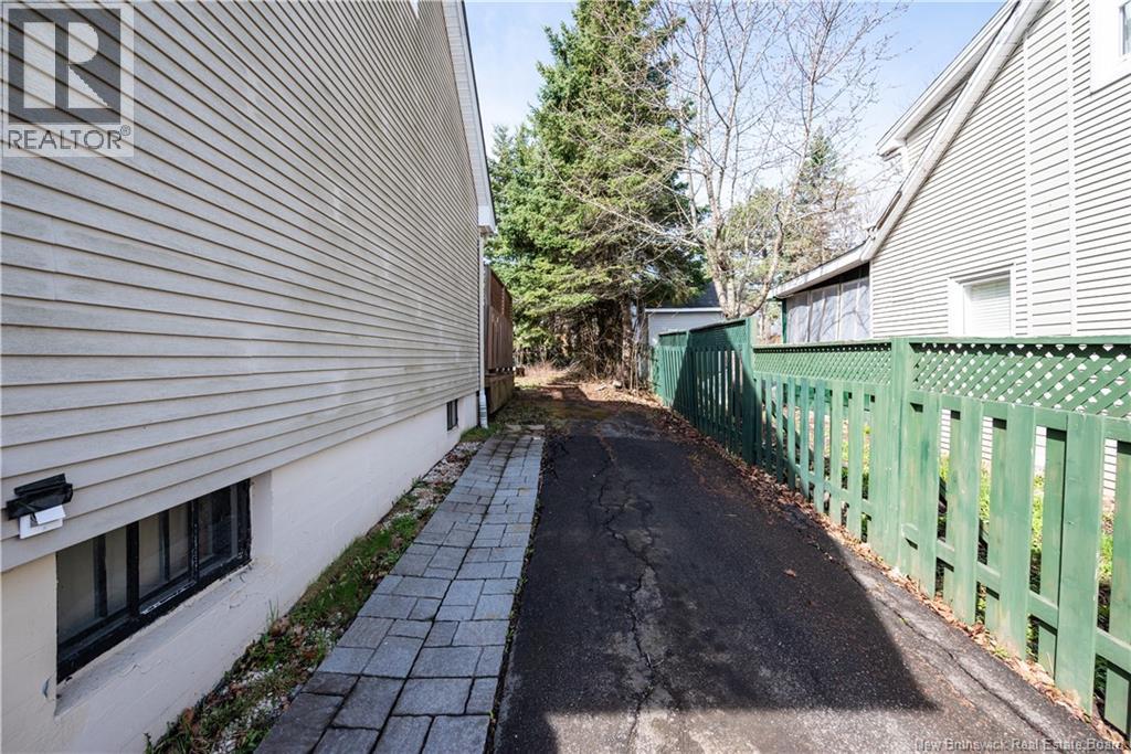 190 Maple Street Property Photo 27