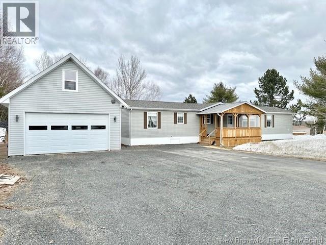 61 Maple Green Crescent