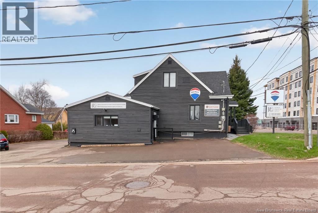 120 Champlain Street Property Photo 3