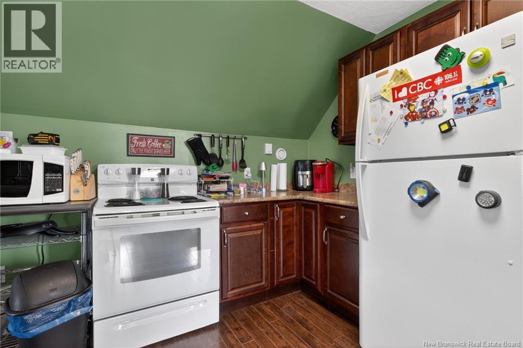 120 Champlain Street Property Photo 32