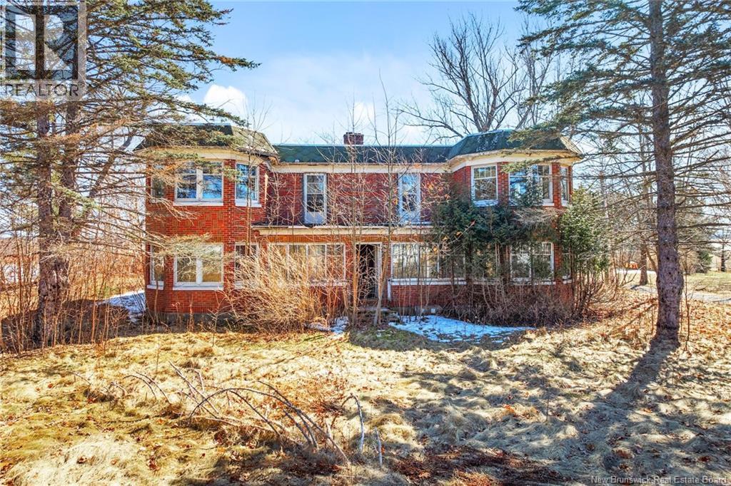 4012 Route 690
