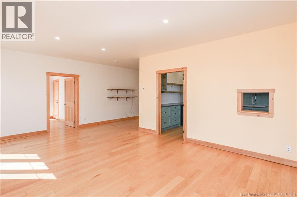441 Saulnier Est Street Property Photo 16