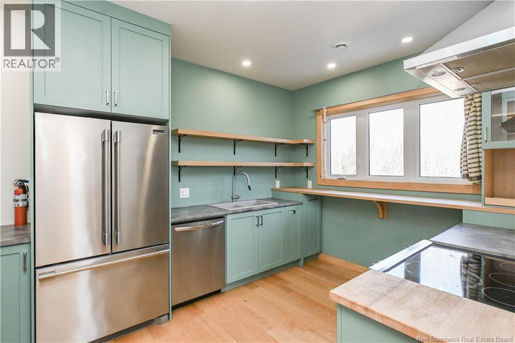 441 Saulnier Est Street Property Photo 18