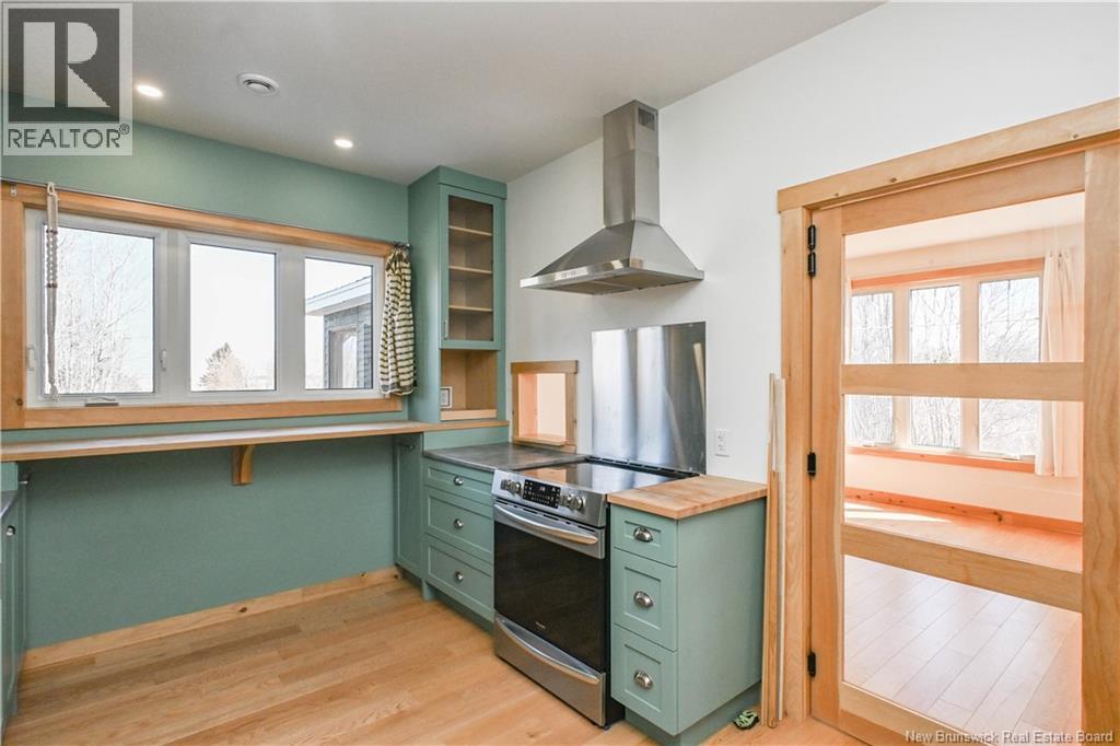441 Saulnier Est Street Property Photo 19