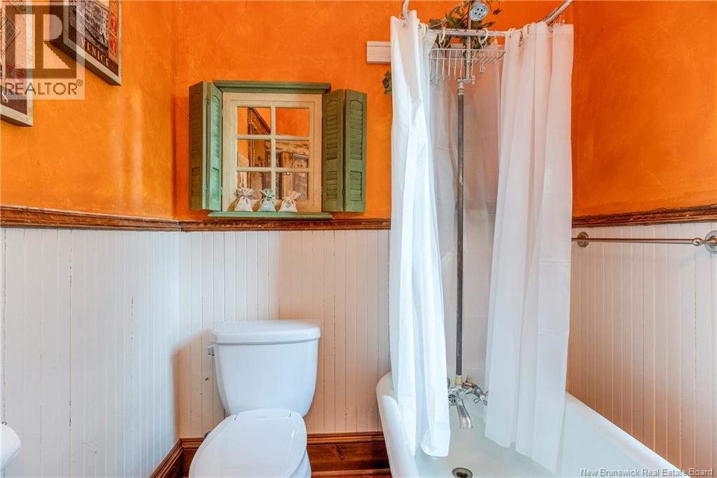 657 Royal Road Property Photo 39