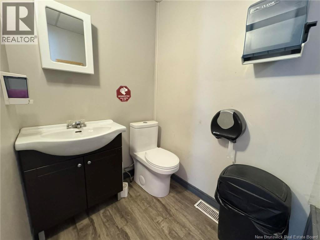 11 Rue St-jean Baptiste Property Photo 32