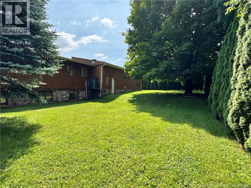 27 Lafrance Property Photo 4