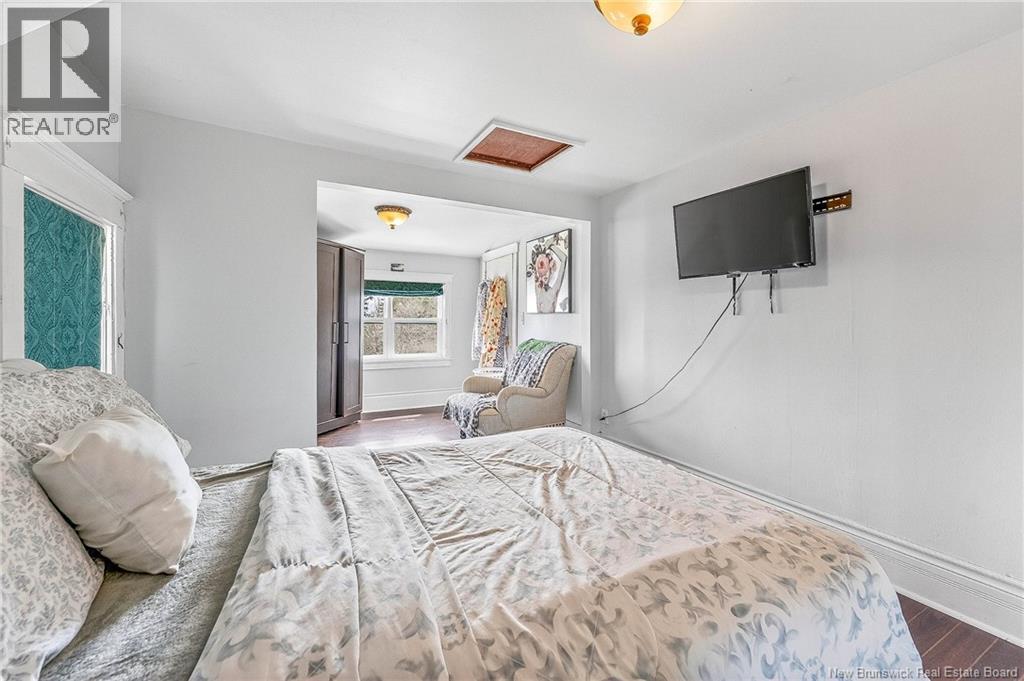10 Stanley Oliver Road Property Photo 27