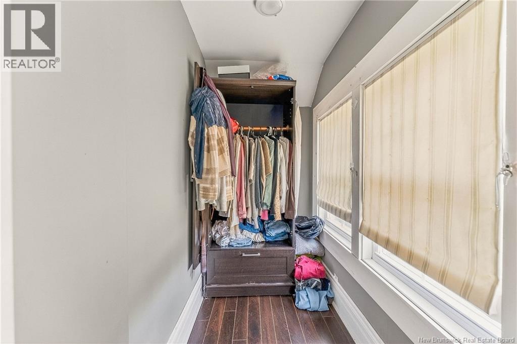 10 Stanley Oliver Road Property Photo 28