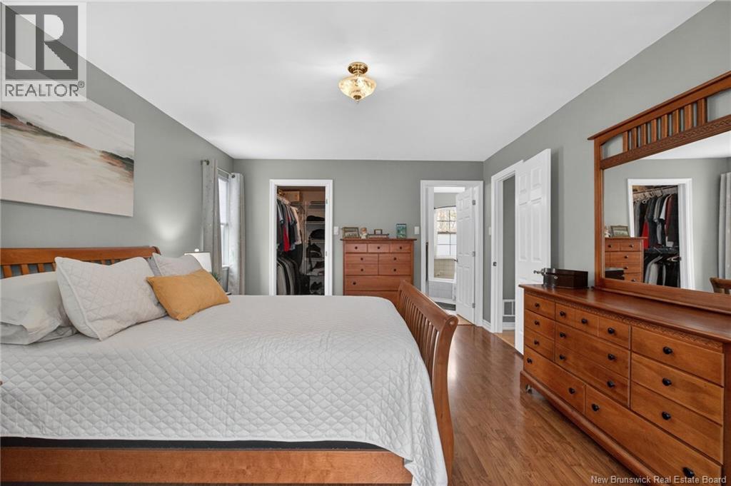 91 Greenwich Drive Property Photo 13