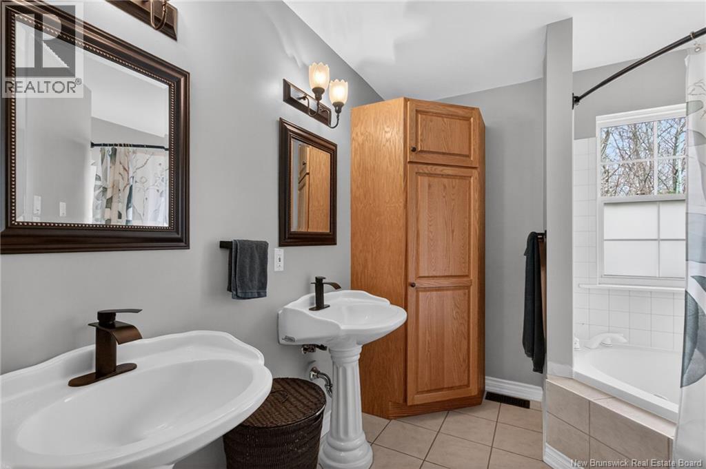 91 Greenwich Drive Property Photo 14