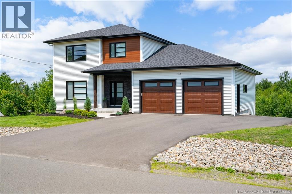42 Golden Eagle Drive Property Photo 1