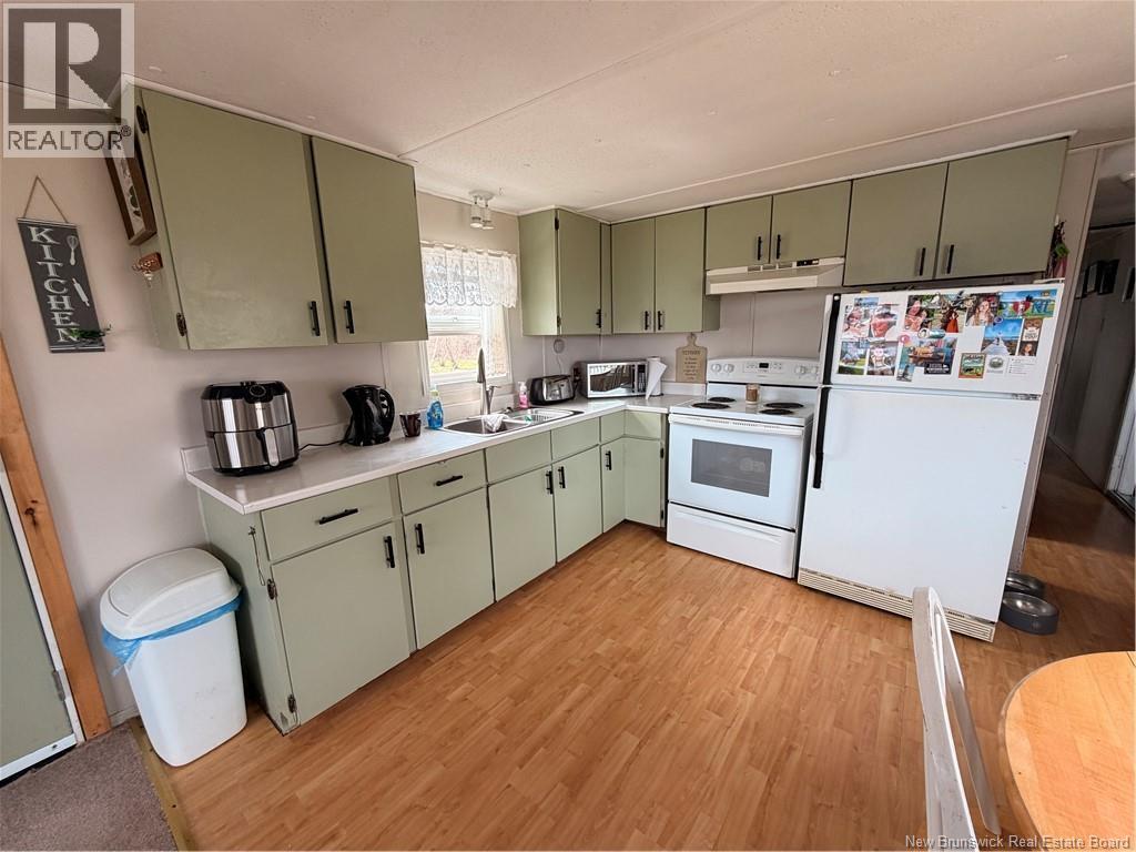 21 Trenholm Road Property Photo 6