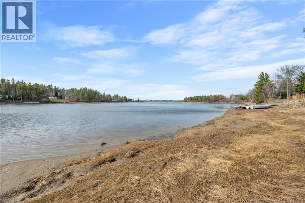 90 Pascal Property Photo 32