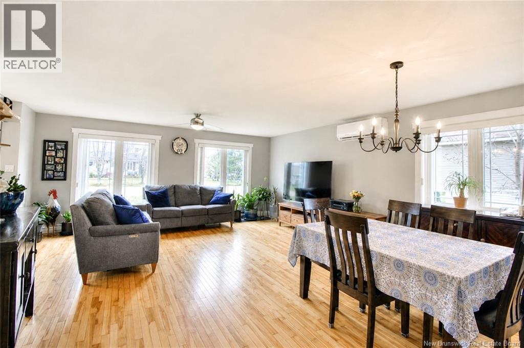 27 Clement Avenue Property Photo 5
