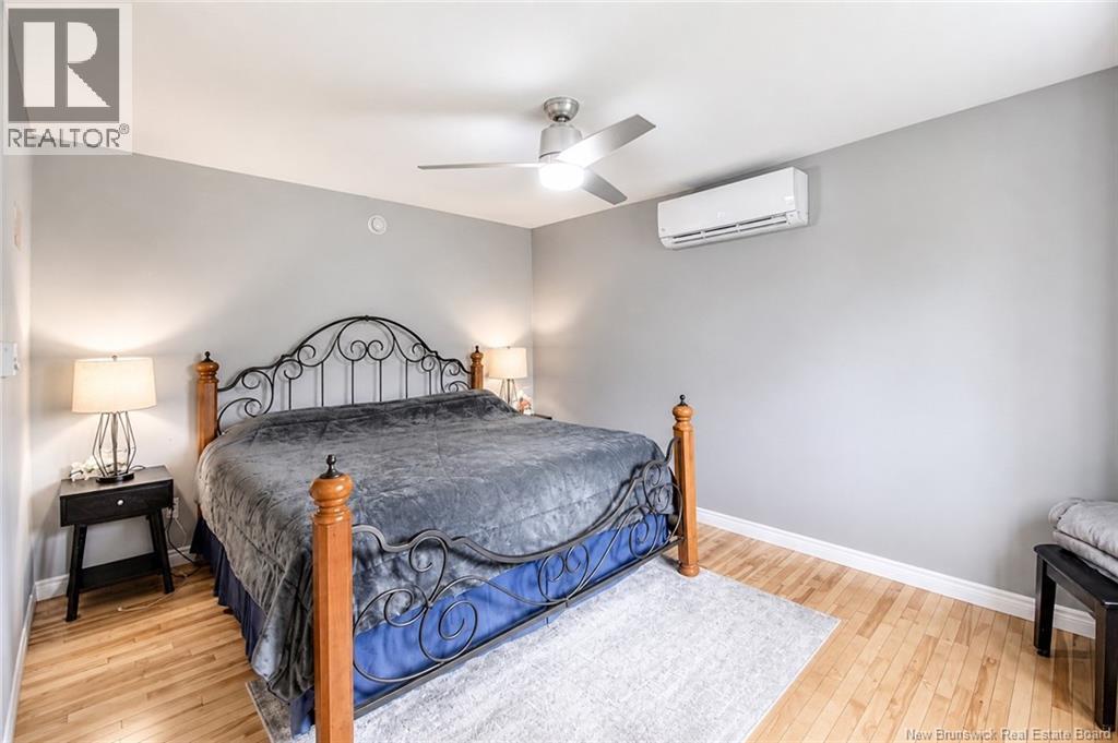 27 Clement Avenue Property Photo 12