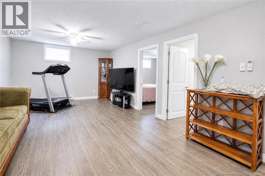 27 Clement Avenue Property Photo 16