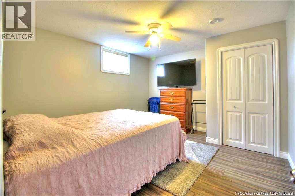 27 Clement Avenue Property Photo 17