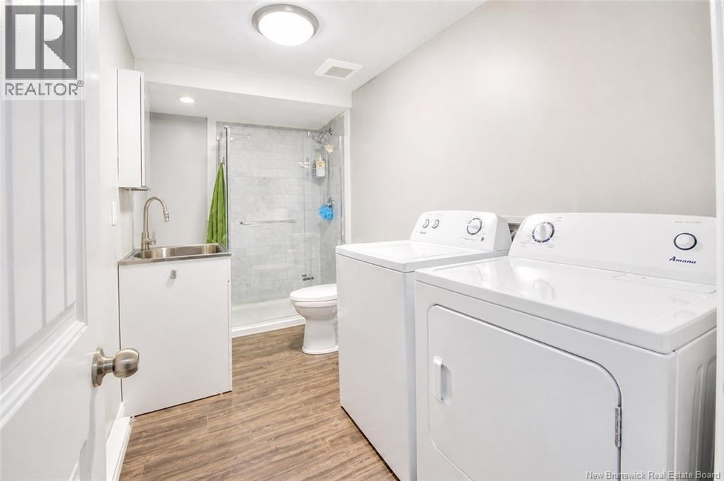 27 Clement Avenue Property Photo 18