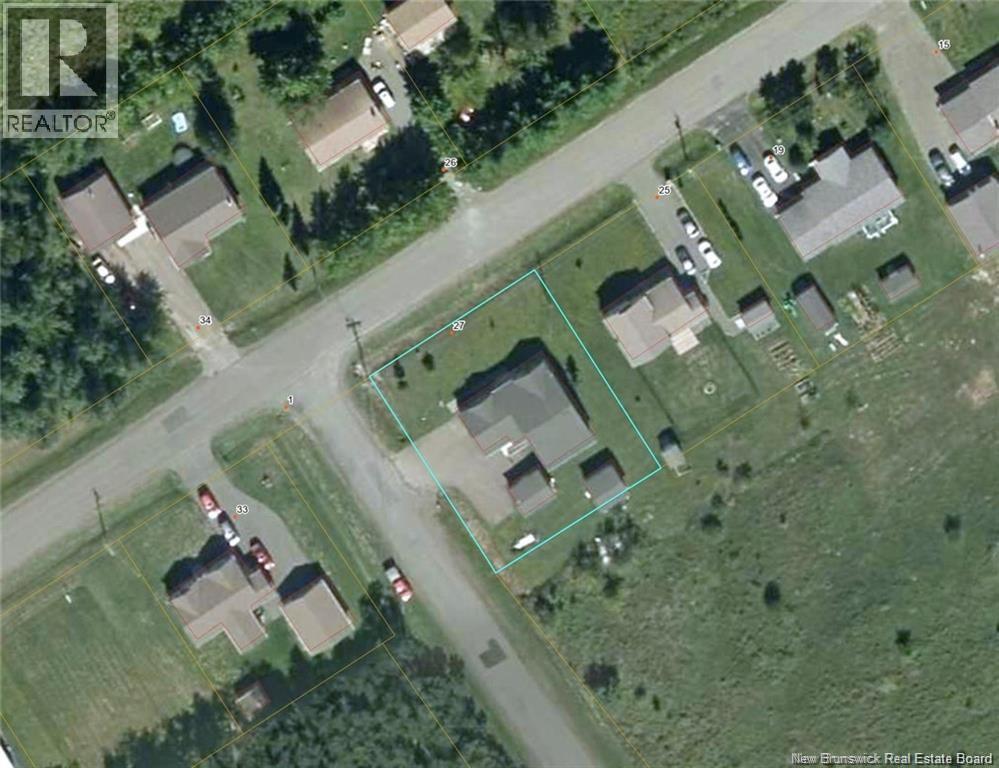 27 Clement Avenue Property Photo 23