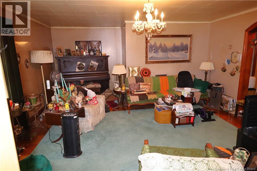 302 Main Street Property Photo 13