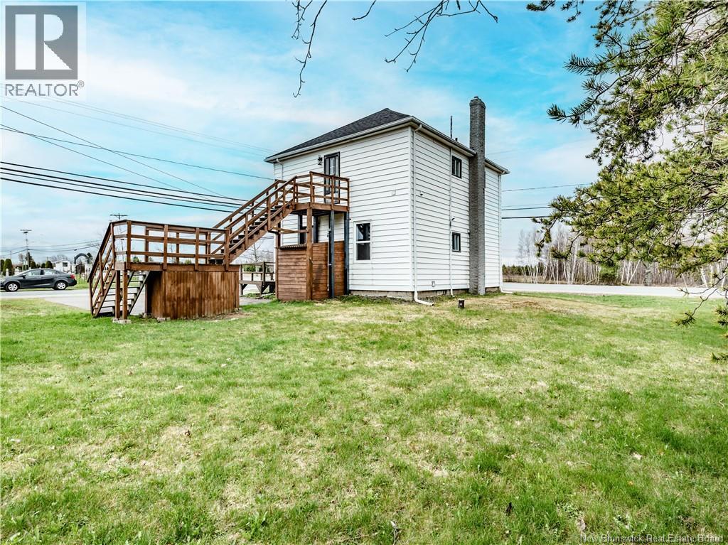 5710 Des Erables Property Photo 4