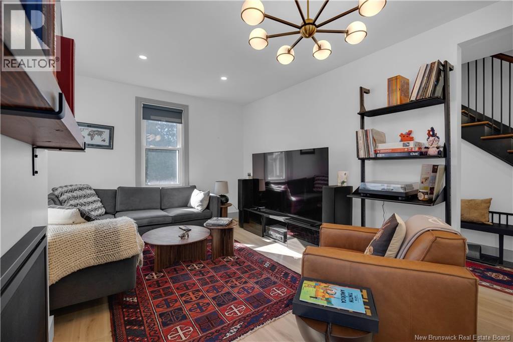 50 Hampton Road Property Photo 9