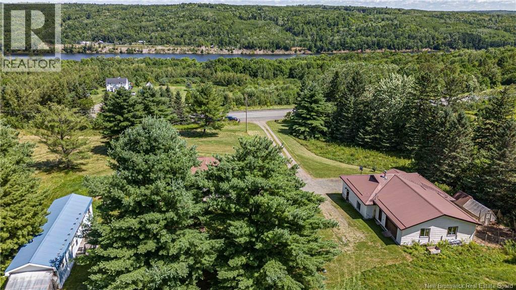 596 165 Route Property Photo 7