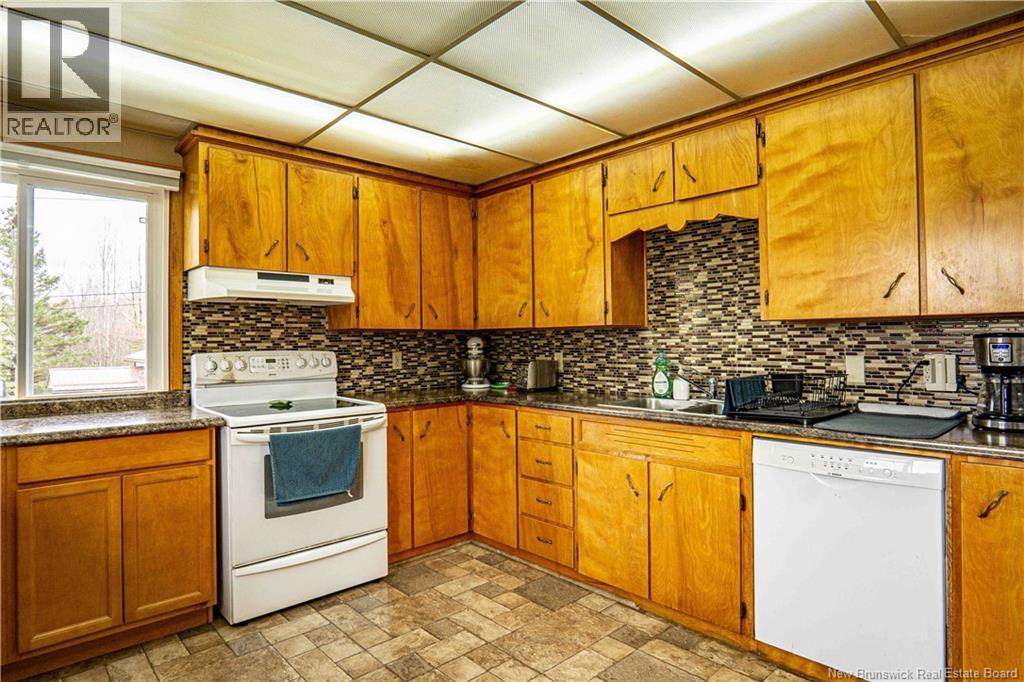 596 165 Route Property Photo 15