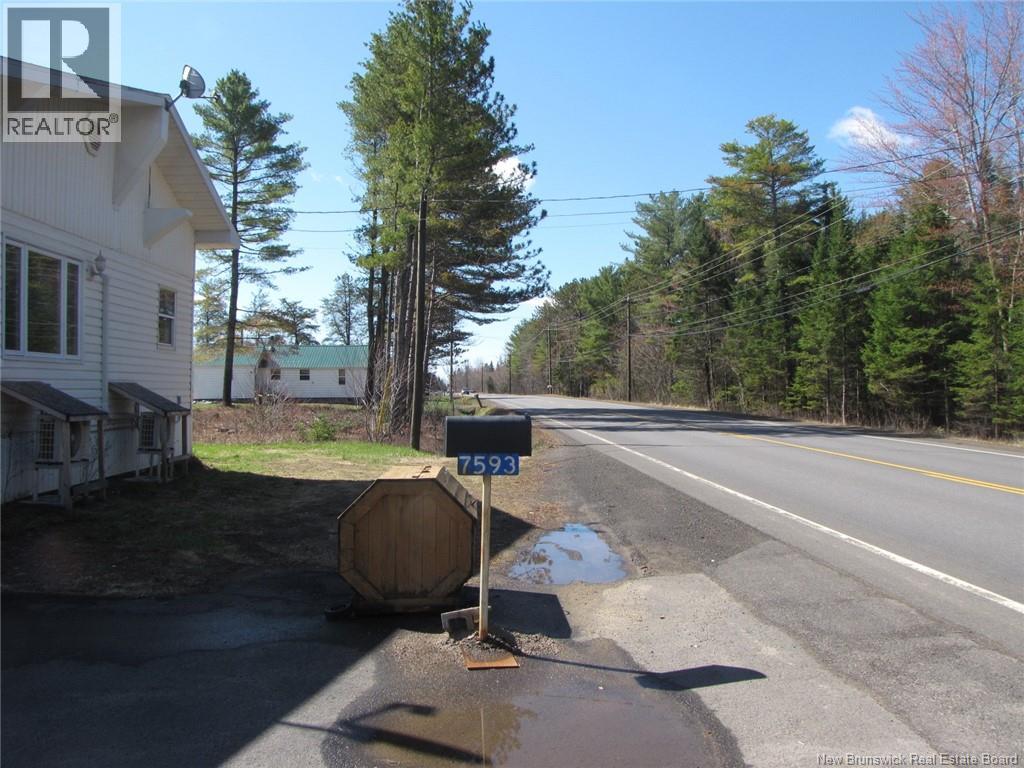 7593 10 Route Property Photo 4