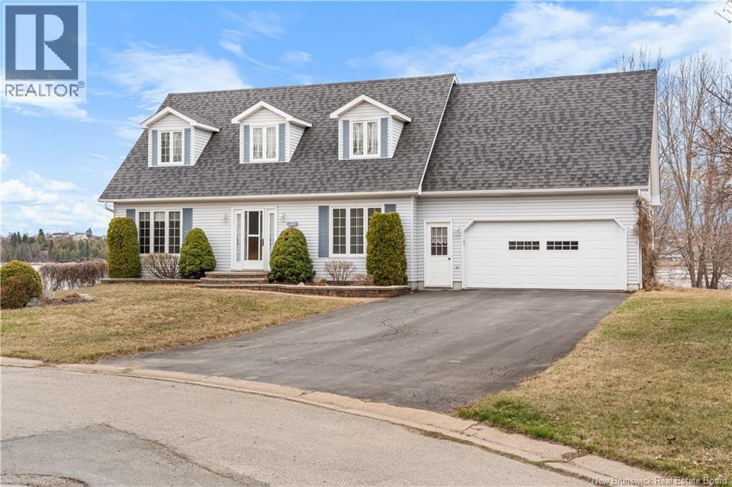 1725 Gowan Brae Property Photo 1