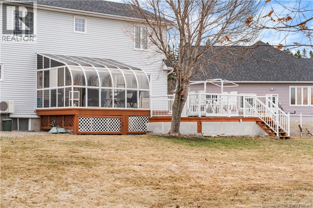 1725 Gowan Brae Property Photo 5