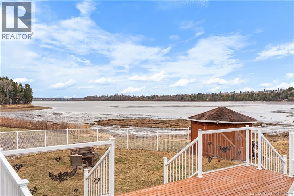 1725 Gowan Brae Property Photo 6