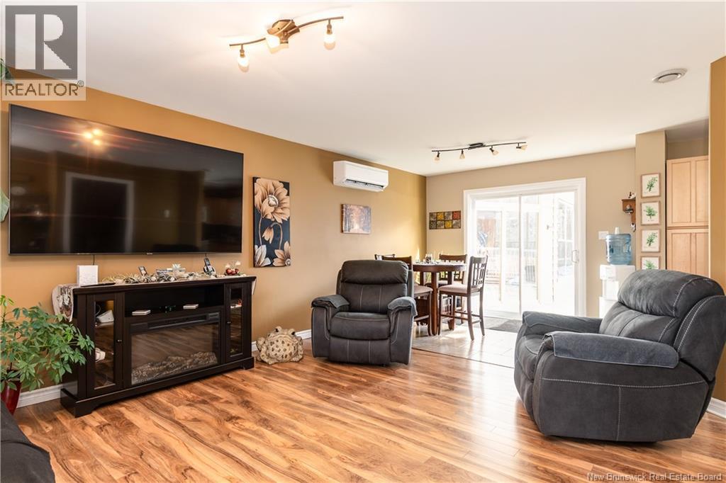 150 East Street Property Photo 6