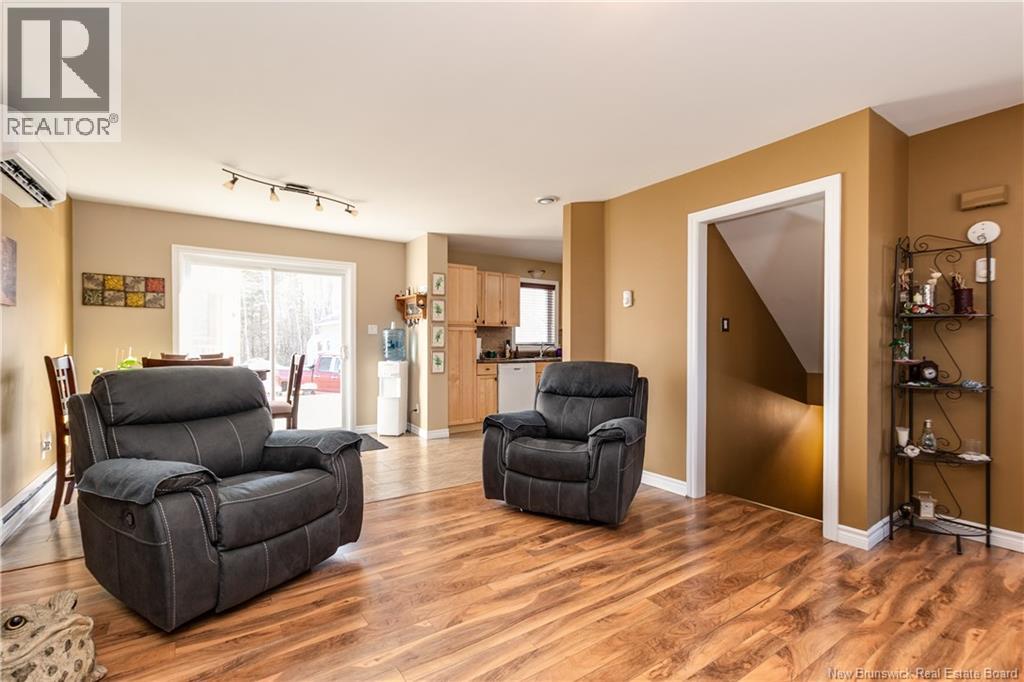 150 East Street Property Photo 7
