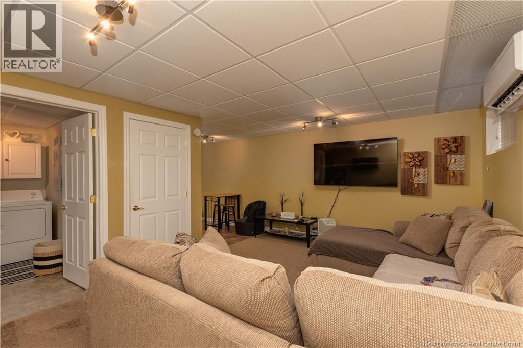 150 East Street Property Photo 26