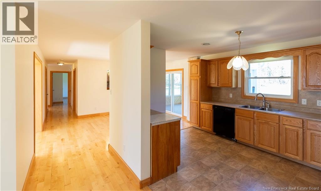 764 Bayview Drive Property Photo 6