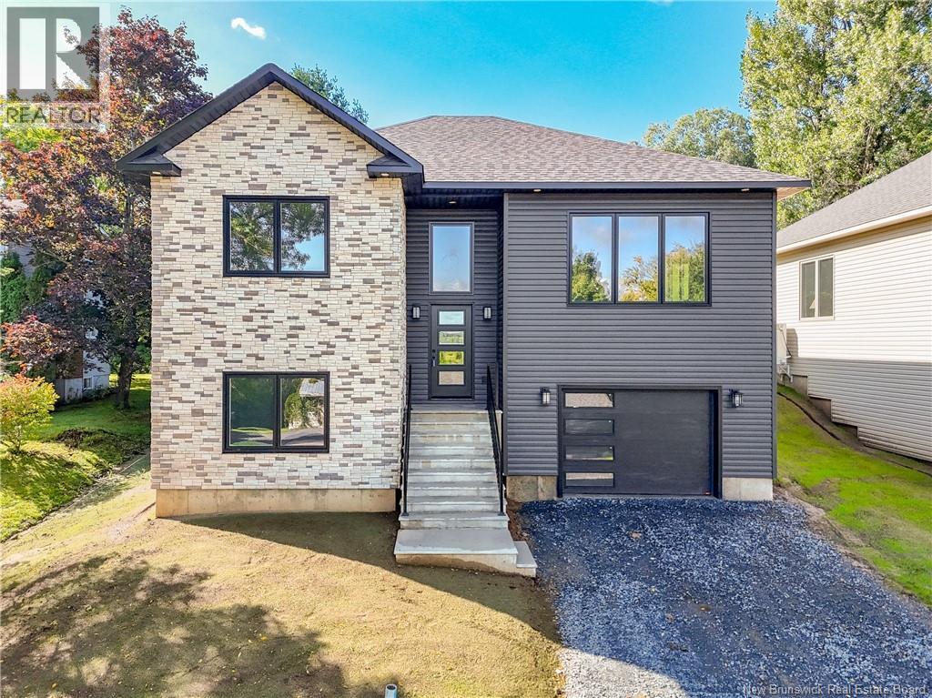 16 Mayflower Street